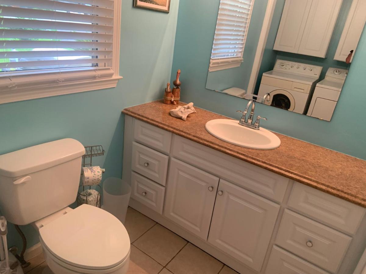 Cheerful Two Bedroom House 1.5 Miles From Beach. Μιρτλ Μπιτς Εξωτερικό φωτογραφία